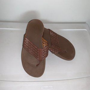 Brown Leather FitFlops